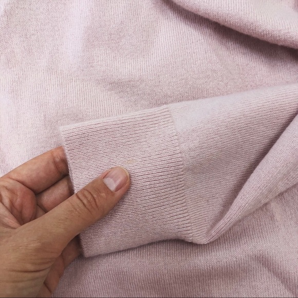 GAP pink sweater - Picture 8 of 8